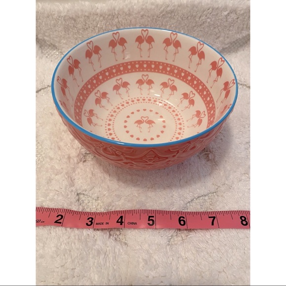 Mismatched Textured Stoneware Bowls - Picture 3 of 5